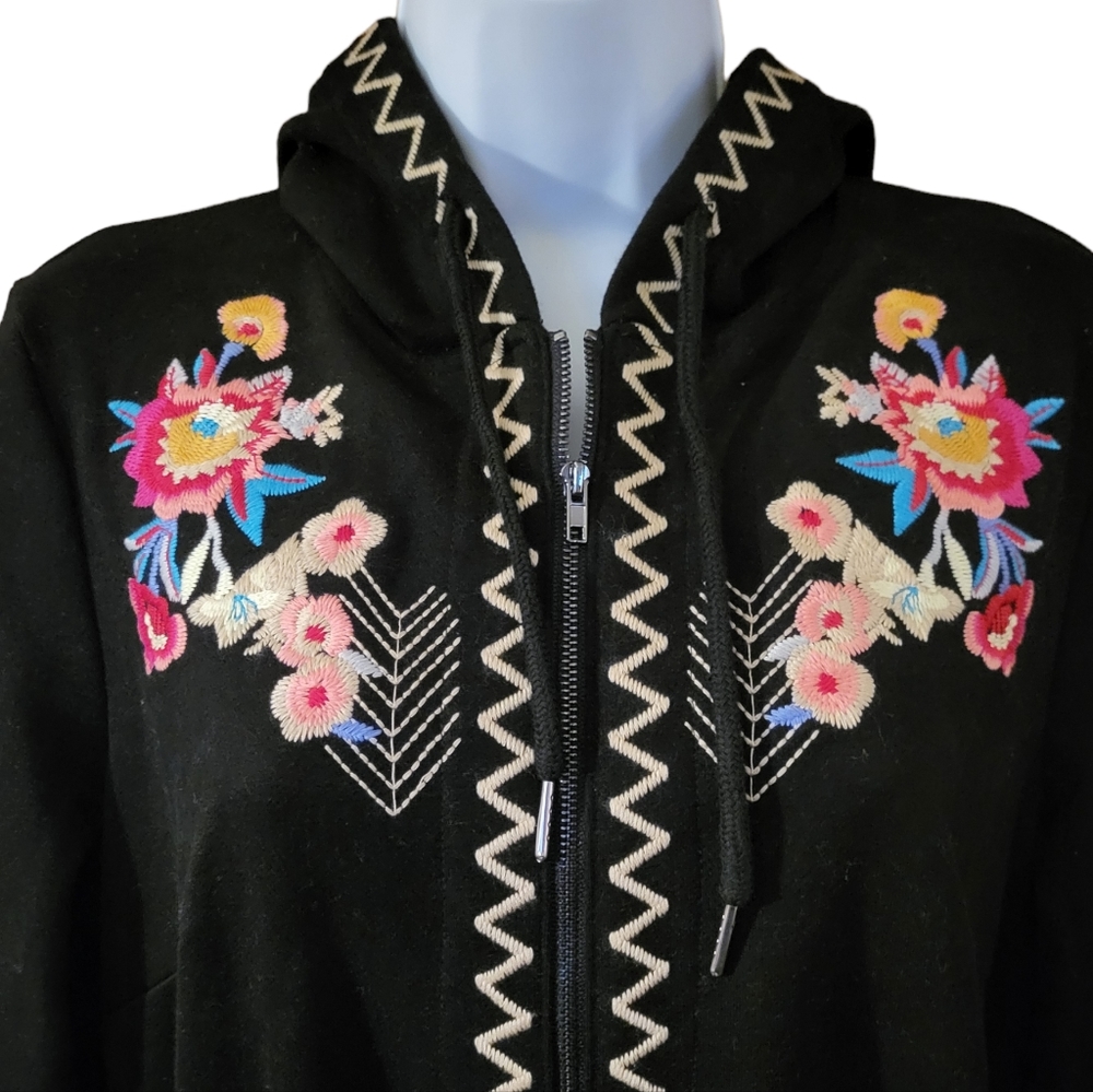 Solitaire Embroidered Jacket Size Large New with Tags